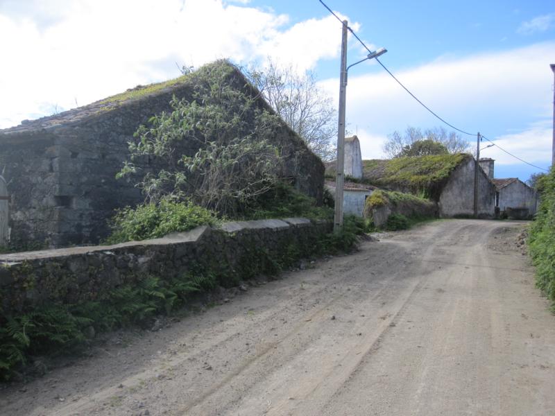 Quinta an hist. Straße.JPG